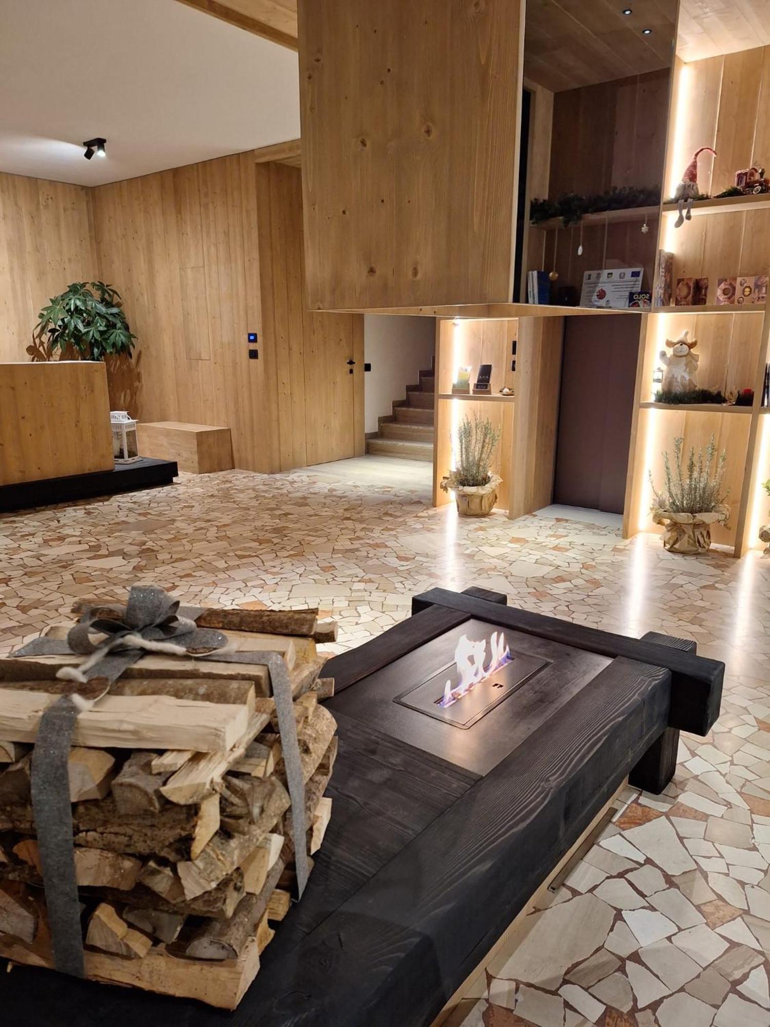 Ama Dolomiti Lejlighedshotel Vigo di Cadore Eksteriør billede